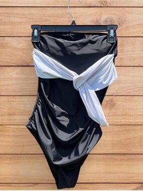 Black One-Piece Swimsuit with White Knot Accent